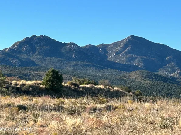 17415 S Rocky Boy Way, Peeples Valley, AZ 86332