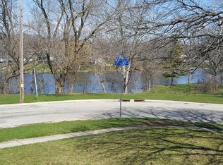 1129 Jones St, Watertown, WI 53094