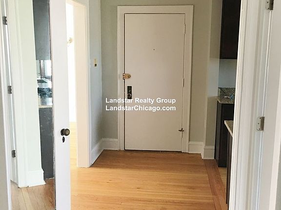 4th image of 1540 W Albion Ave #2E