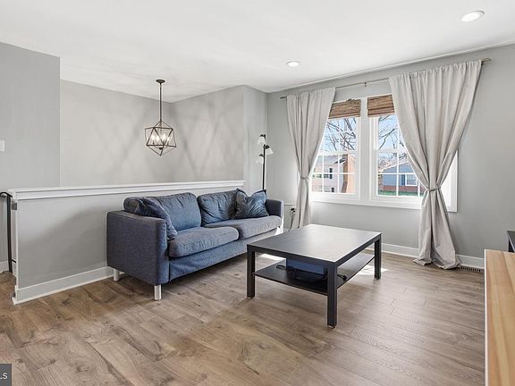 3rd image of 7926 Tower Court Rd