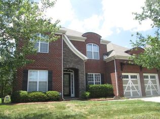 2425 Rose St #B, Honolulu, HI 96819