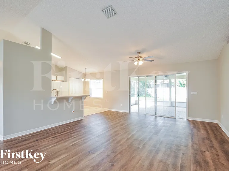 8 Wild Oak Pl — Photo 5