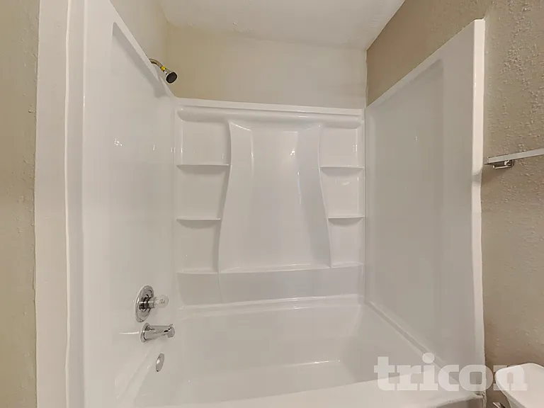 9746 Phil Halstead Dr — Photo 8