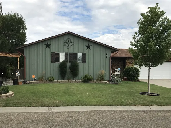 727 Windham Sq, Glendive, MT 59330
