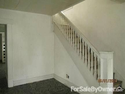 3rd image of 2065 Genessee Ave