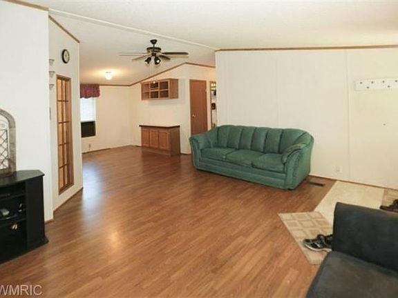 4th image of 509 W Van Buren St