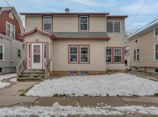 810 N Clark St, Appleton, WI 54911