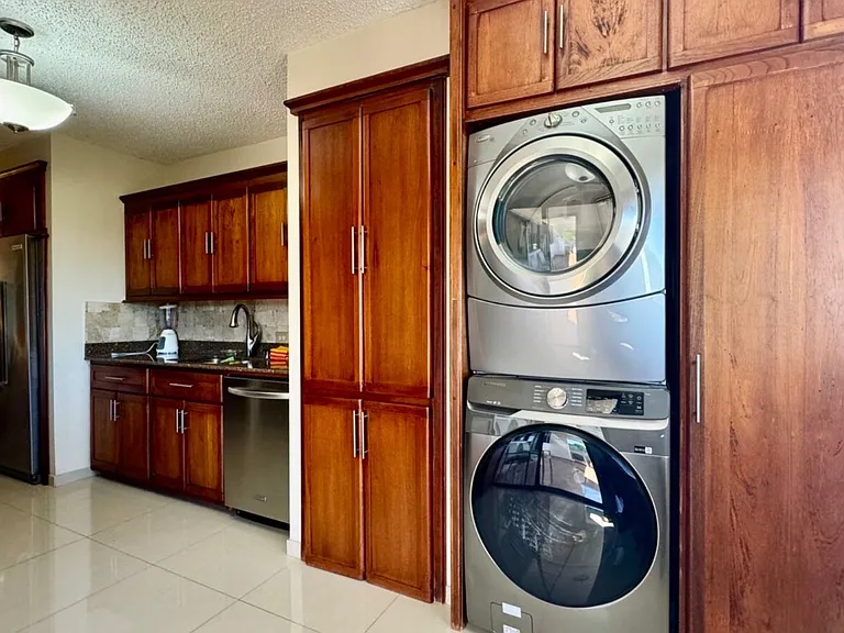 401 Cond El Castillo — Photo 8