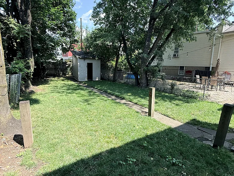 113 Grand St #2 — Photo 21