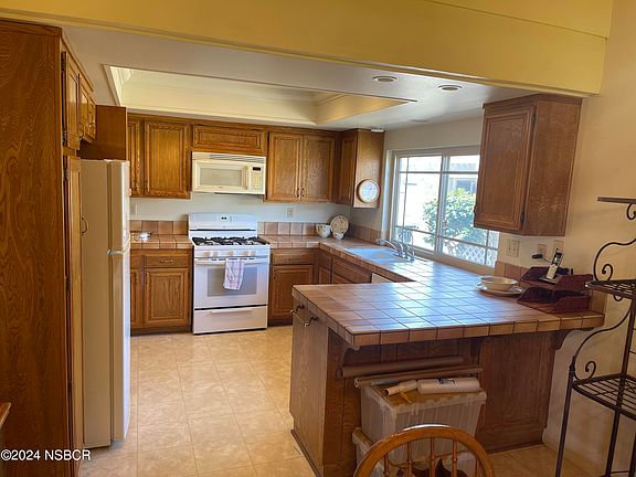 3rd image of 4218 Plumeria Ct