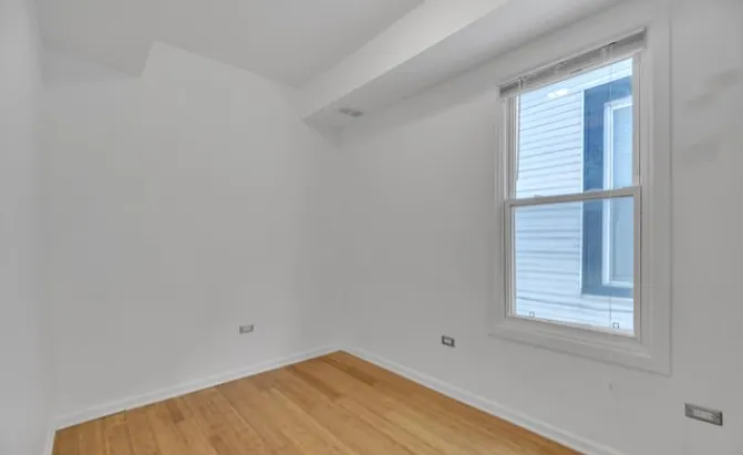 1753 W Newport Ave #2 — Photo 7