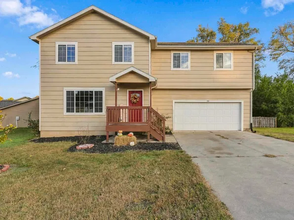 701 S Clay St, Junction City, KS 66441
