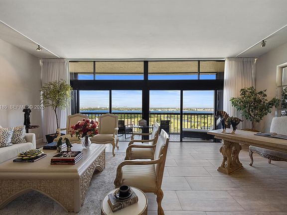 2nd image of 2450 Presidential Way #Penthouse 7
