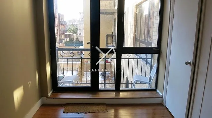 Rented by Yaffa Realty LLC | media 30