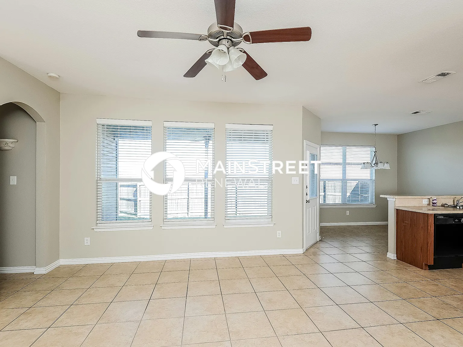 256 Edison Ln — Photo 3