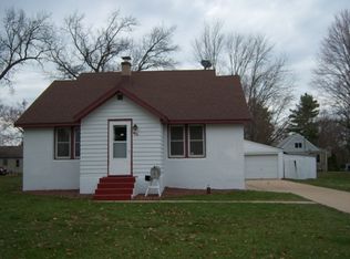 417 Highview Ave, Shawano, WI 54166