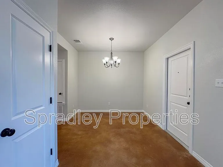 202 Juniper Dr #A — Photo 6