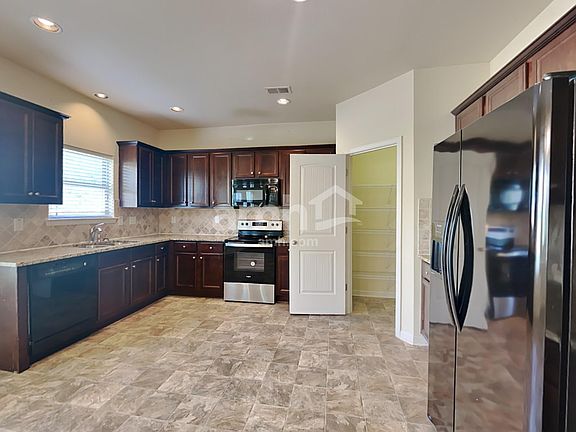 3rd image of 434 Easley Dr