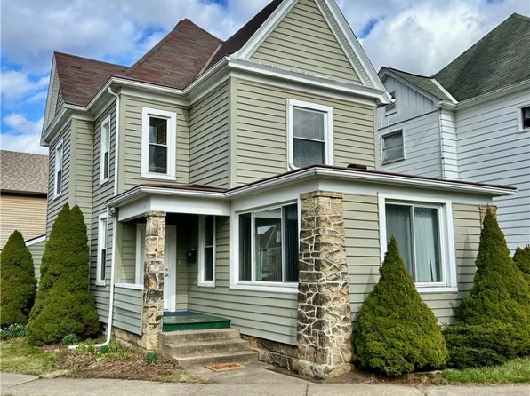 142 Hamilton Ave, Vandergrift, PA 15690