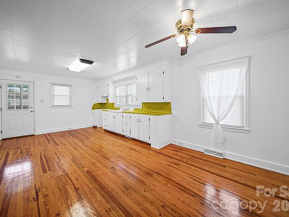 5th image of 708 N Bostian St