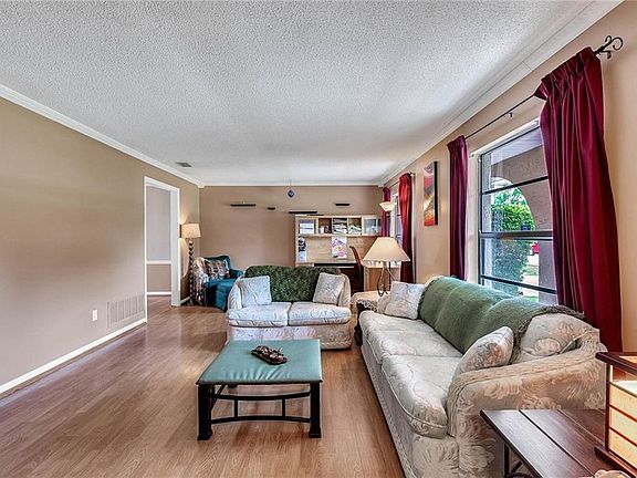 5th image of 1005 Woodall Dr