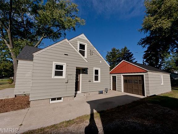 2nd image of 639 W 21st St