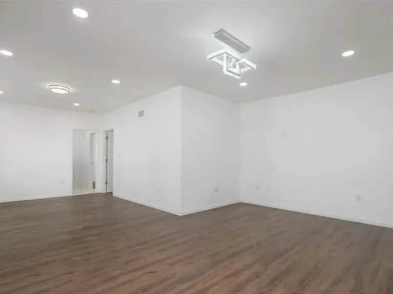 40 Warman St #1 — Photo 3