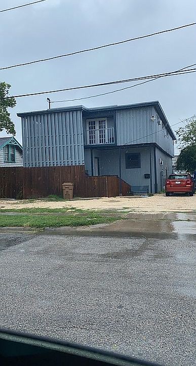 1st image of 1521 7th St