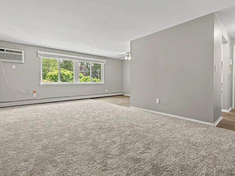 Country Meadows Apartments — Photo 17