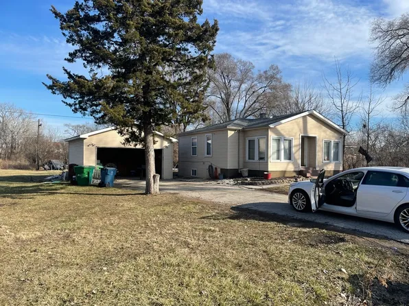 2846 143rd Pl, Blue Island, IL 60406
