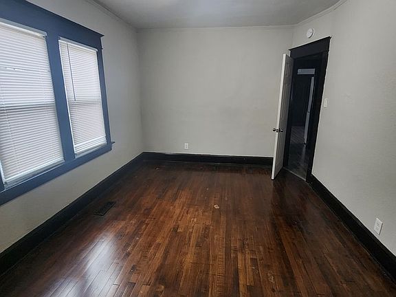 4th image of 2658-2660 N 48th St #2658