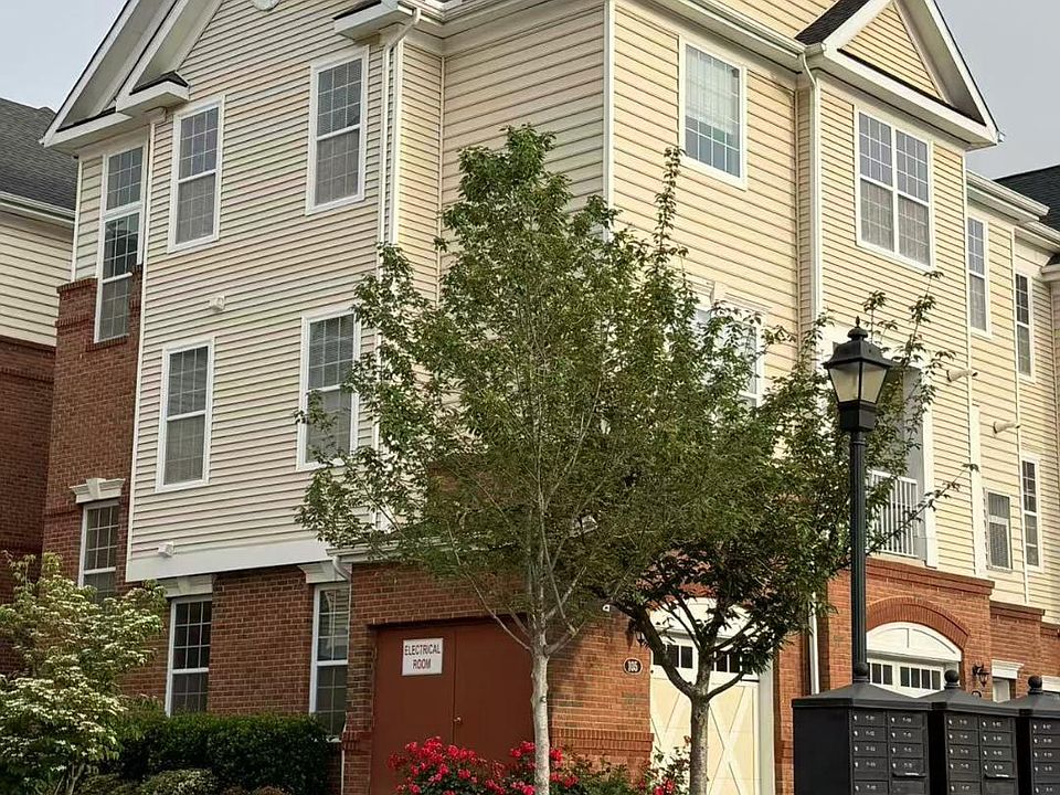 1st image of 23305 Milltown Knoll Sq Unit 105