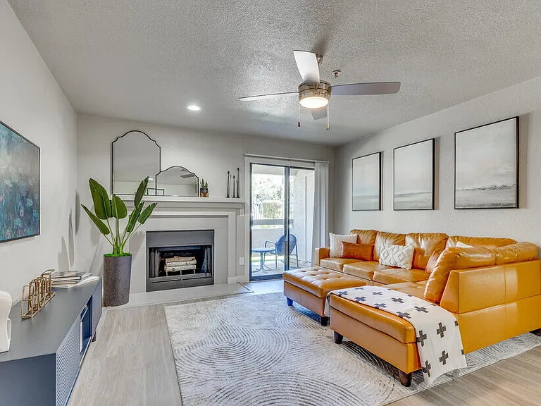 Villa Montana Apartments — Photo 46