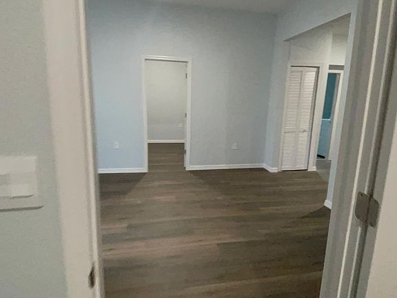 4th image of 330 S 2nd St