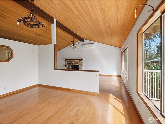 5th image of 18510 66th Avenue NE