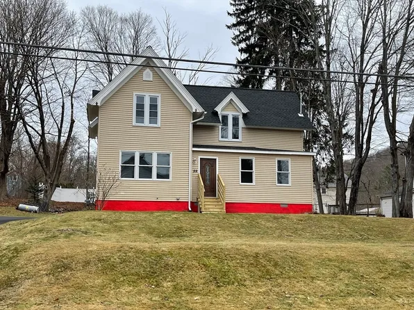 59 High St, Warren, MA 01083