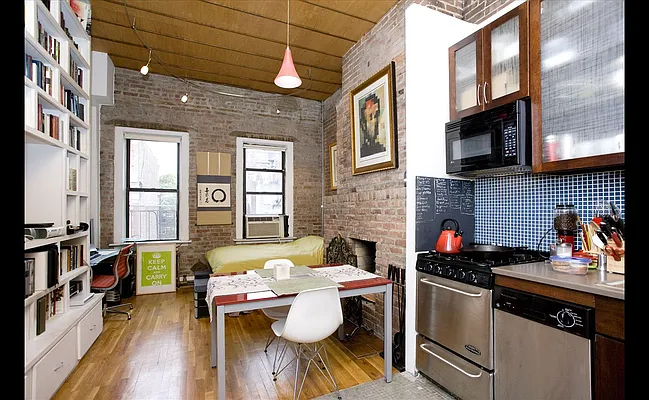 Sold by Douglas Elliman | media 15