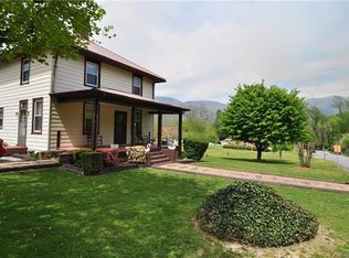 70 Frisbee St, Hot Springs, NC 28743