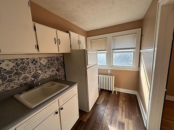 3rd image of 540 S 24th St #D