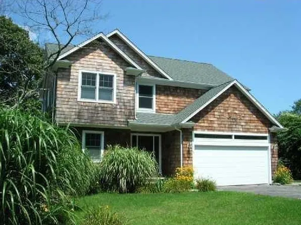 44 Mast St, Jamestown, RI 02835