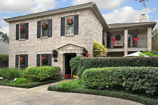 1st image of 8222 Country Side Dr