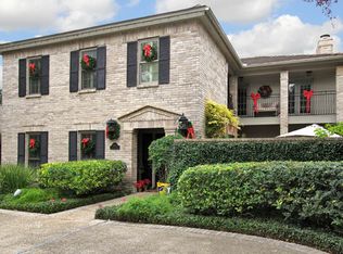 8222 Country Side Dr, San Antonio, TX 78209