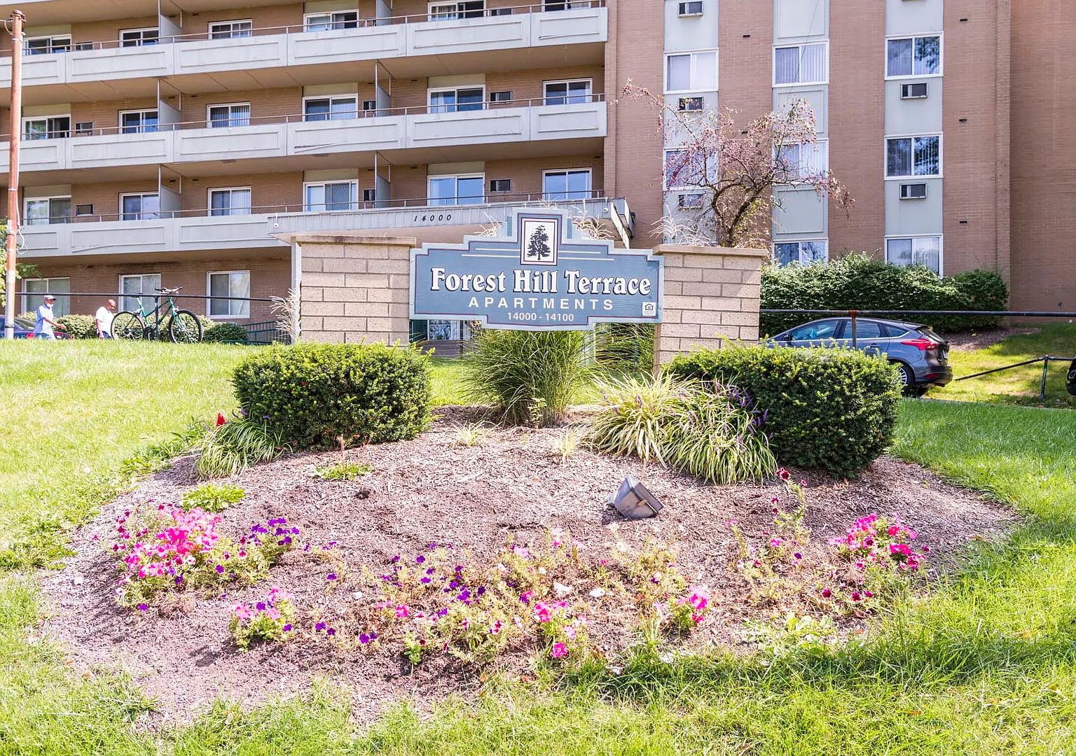 Forest Hill Terrace Apartments — Photo 2
