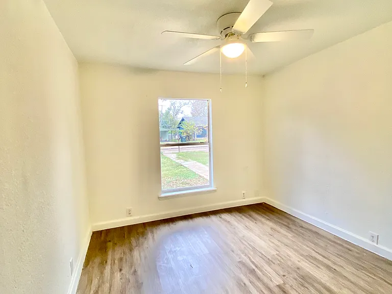 408 Faris St — Photo 16