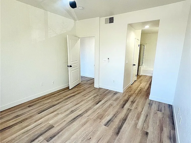 912 Duckhorn Ct #203 — Photo 26