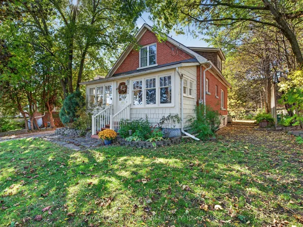 548 Division St, Kingston, ON K7K 4B4