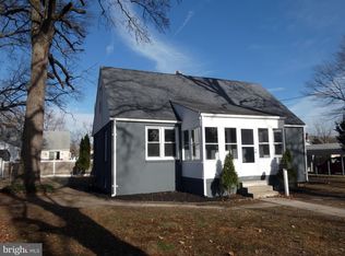 411 Manor Ave, Carneys Pt, NJ 08069