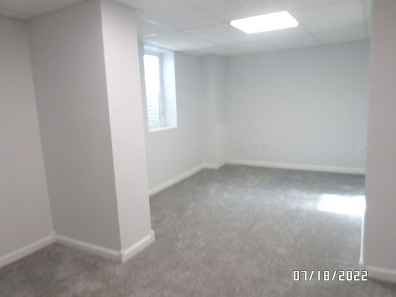 Base. Bed. w/egress window