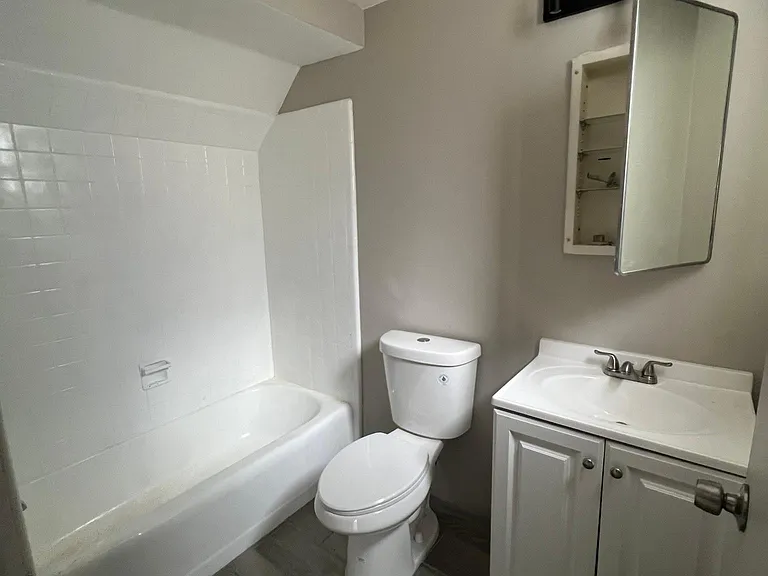 315 E Grant Rd #A — Photo 2