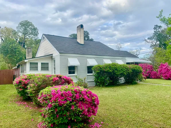 418 E 64th St, Savannah, GA 31405